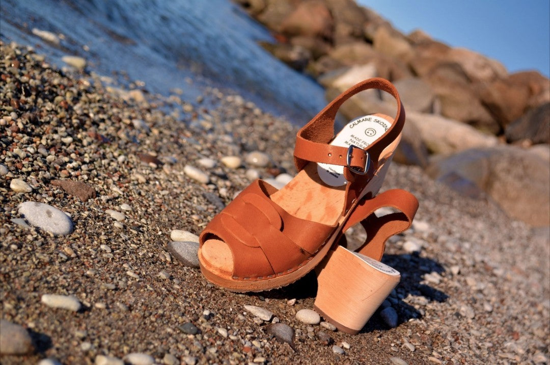 Swedish Handmade Wooden Clogs – High Heel Leather Sandals | Classic Scandinavian Design | Made in Sweden