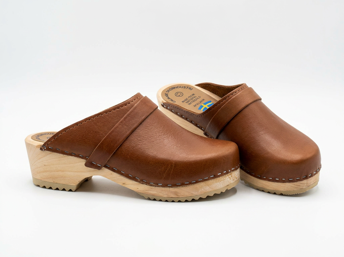 Calmare Original Natur Swedish Wooden Clogs – Handmade in Sweden | Genuine Natural Leather & Alder Wood
