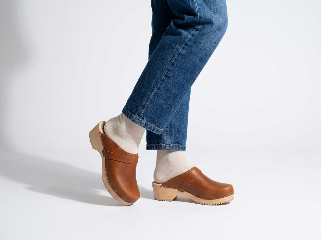 Calmare Original Natur Swedish Wooden Clogs – Handmade in Sweden | Genuine Natural Leather & Alder Wood