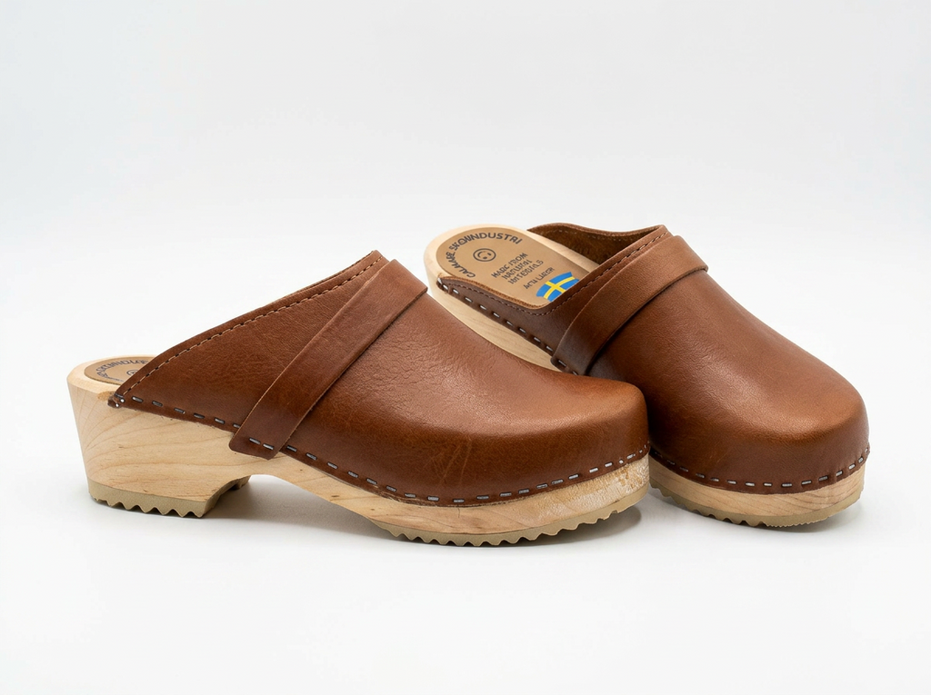 Calmare Swedish Wooden Clogs "Original Natur" – Handmade Genuine Leather Clogs with Alder Wood Sole | Made in Sweden